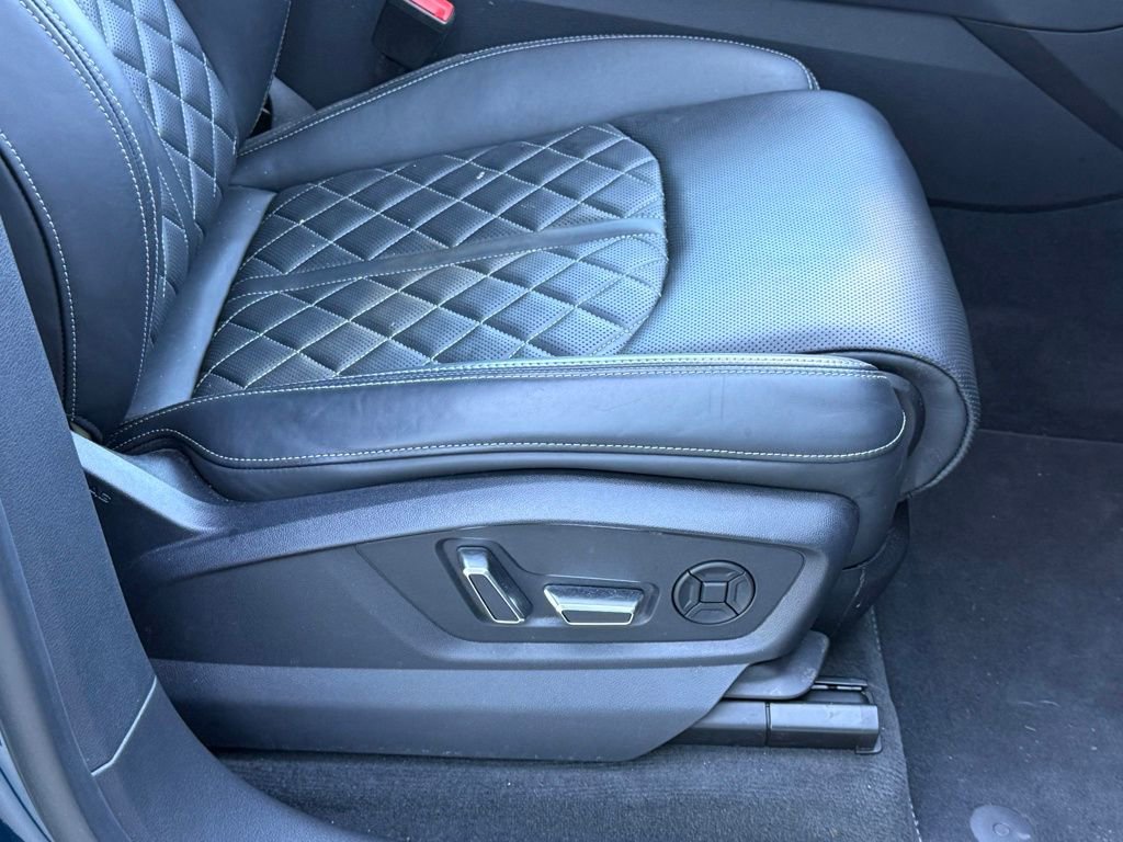 Used 2022 Audi SQ8 Prestige w/ Prestige Package image 52