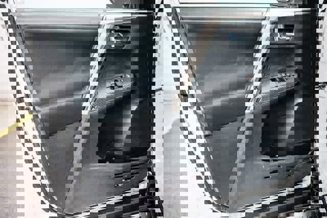 Used 2015 Toyota RAV4 XLE image 19