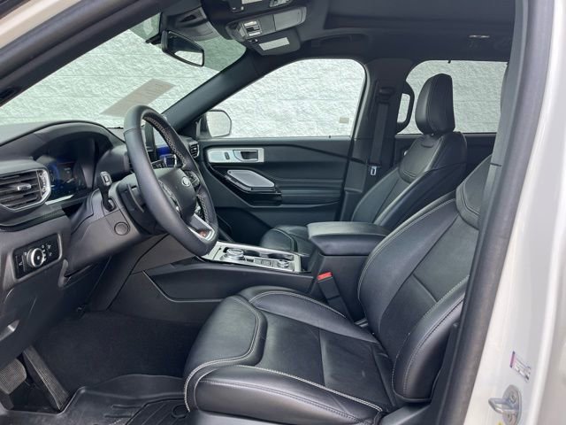 Used 2023 Ford Explorer ST w/ Equipment Group 401A image 4