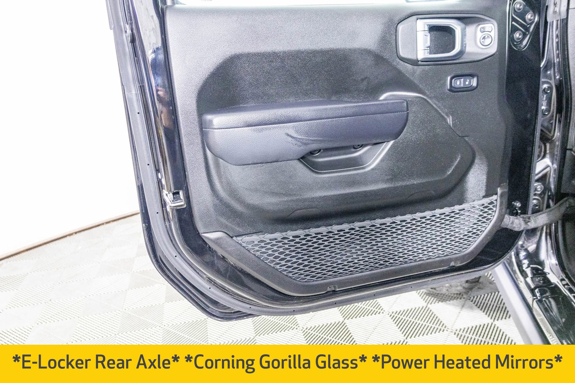 Used 2024 Jeep Wrangler Willys image 19