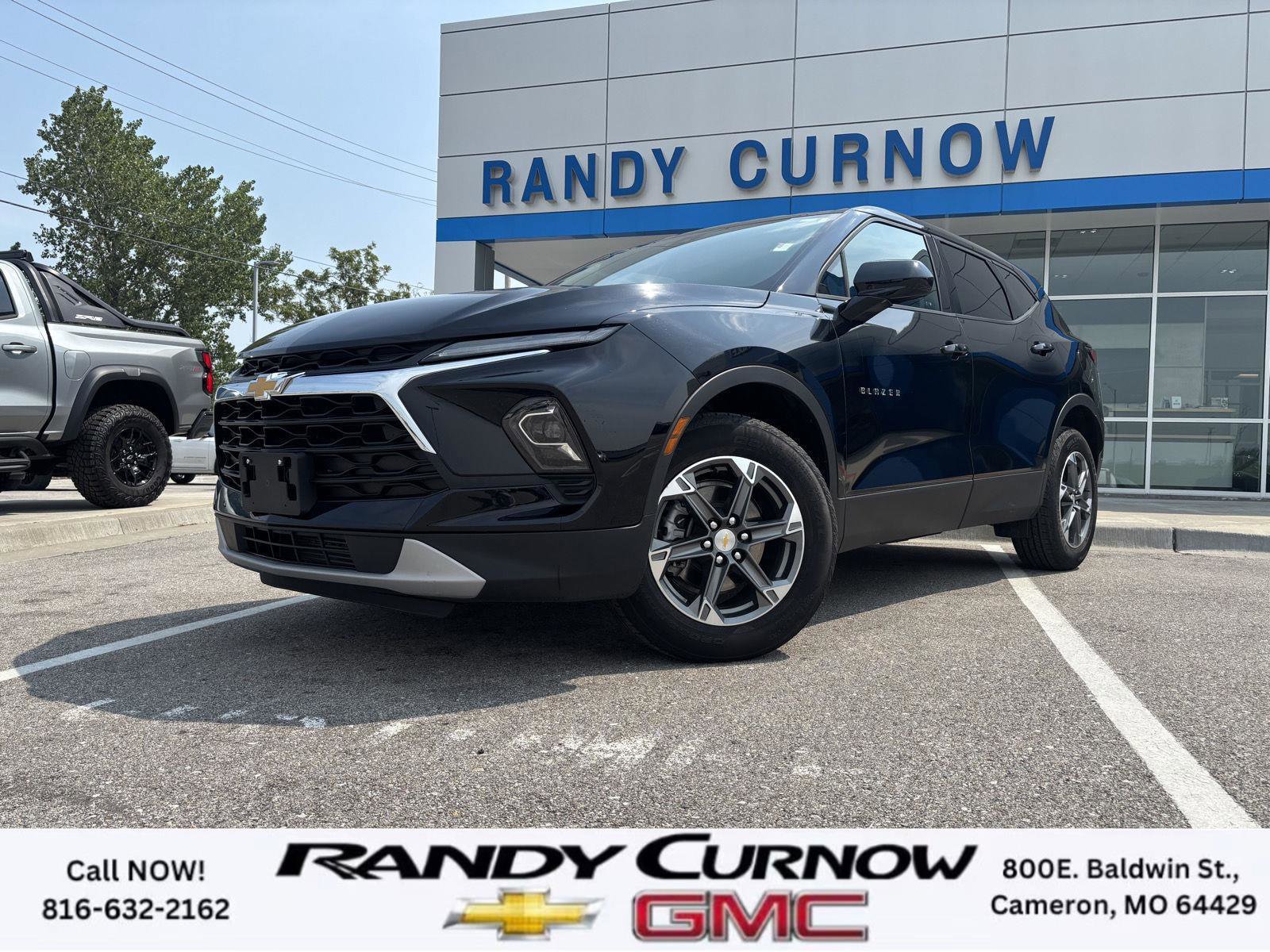 Used 2025 Chevrolet Blazer LT image 1
