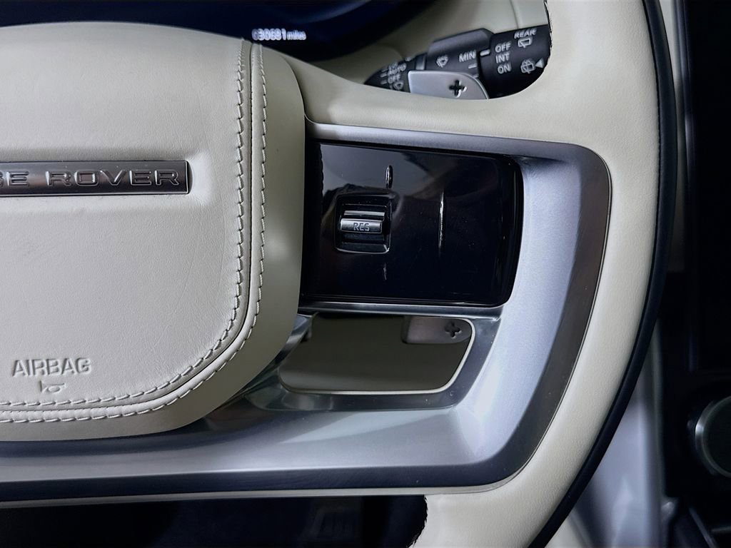 Used 2023 Land Rover Range Rover Long Wheelbase Autobiography image 12