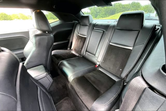 Used 2014 Dodge Challenger R/T RWD image 21