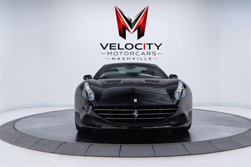 Used 2017 Ferrari California T RWD image 3