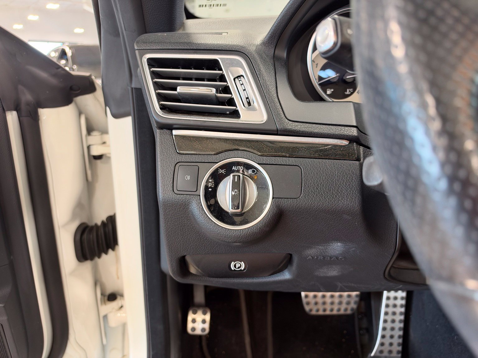 Used 2016 Mercedes-Benz E 550 Cabriolet image 23