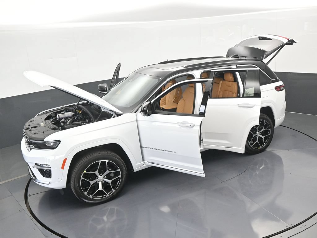 New 2025 Jeep Grand Cherokee Summit AWD/4WD image 70