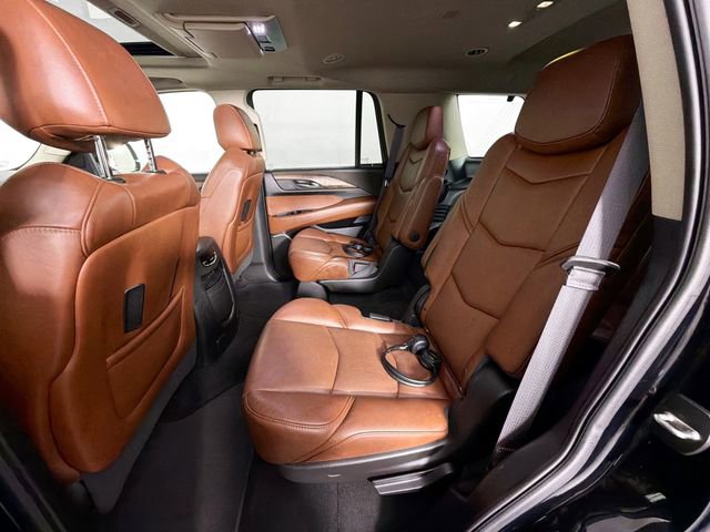 Used 2017 Cadillac Escalade Premium Luxury AWD/4WD image 26