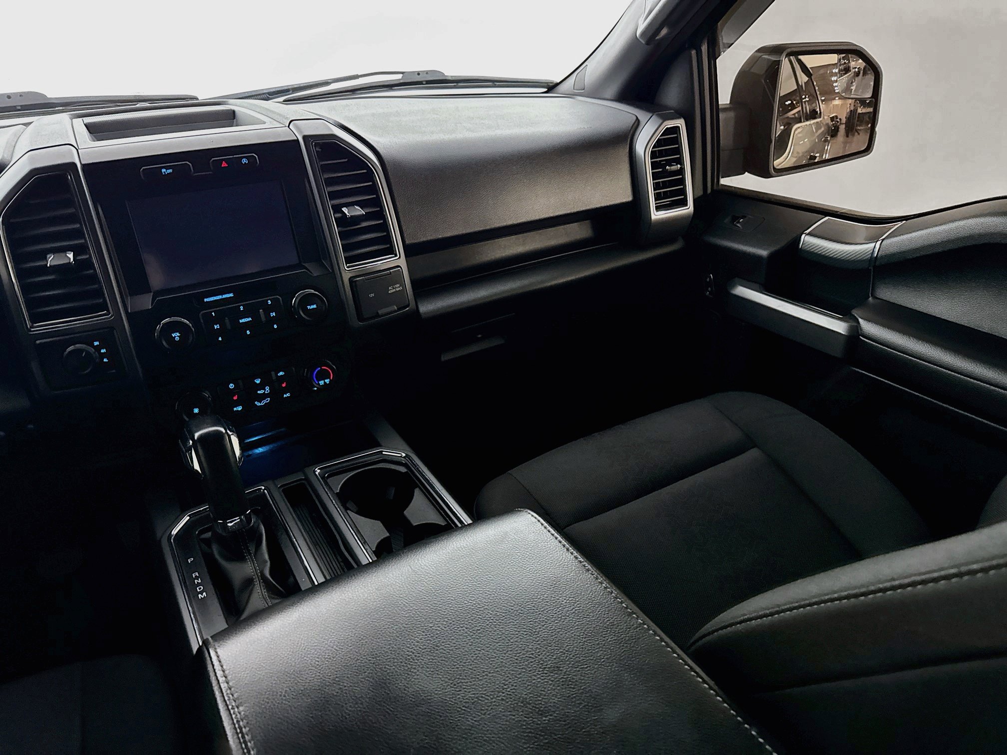 Used 2019 Ford F150 XLT w/ Equipment Group 302A Luxury AWD/4WD image 22