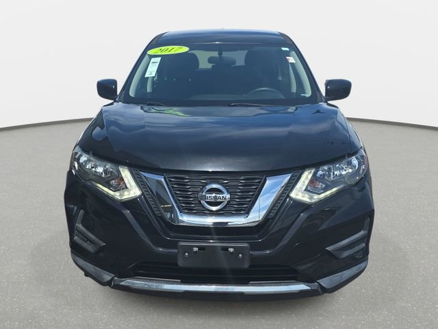 Used 2017 Nissan Rogue S image 2