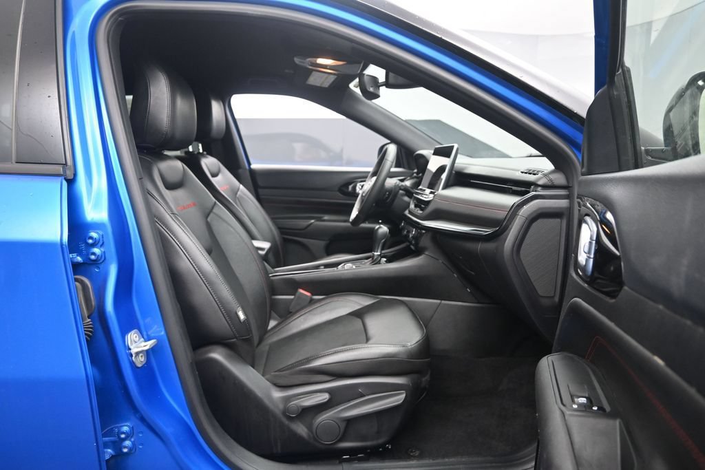 Used 2025 Jeep Compass Trailhawk AWD/4WD image 28
