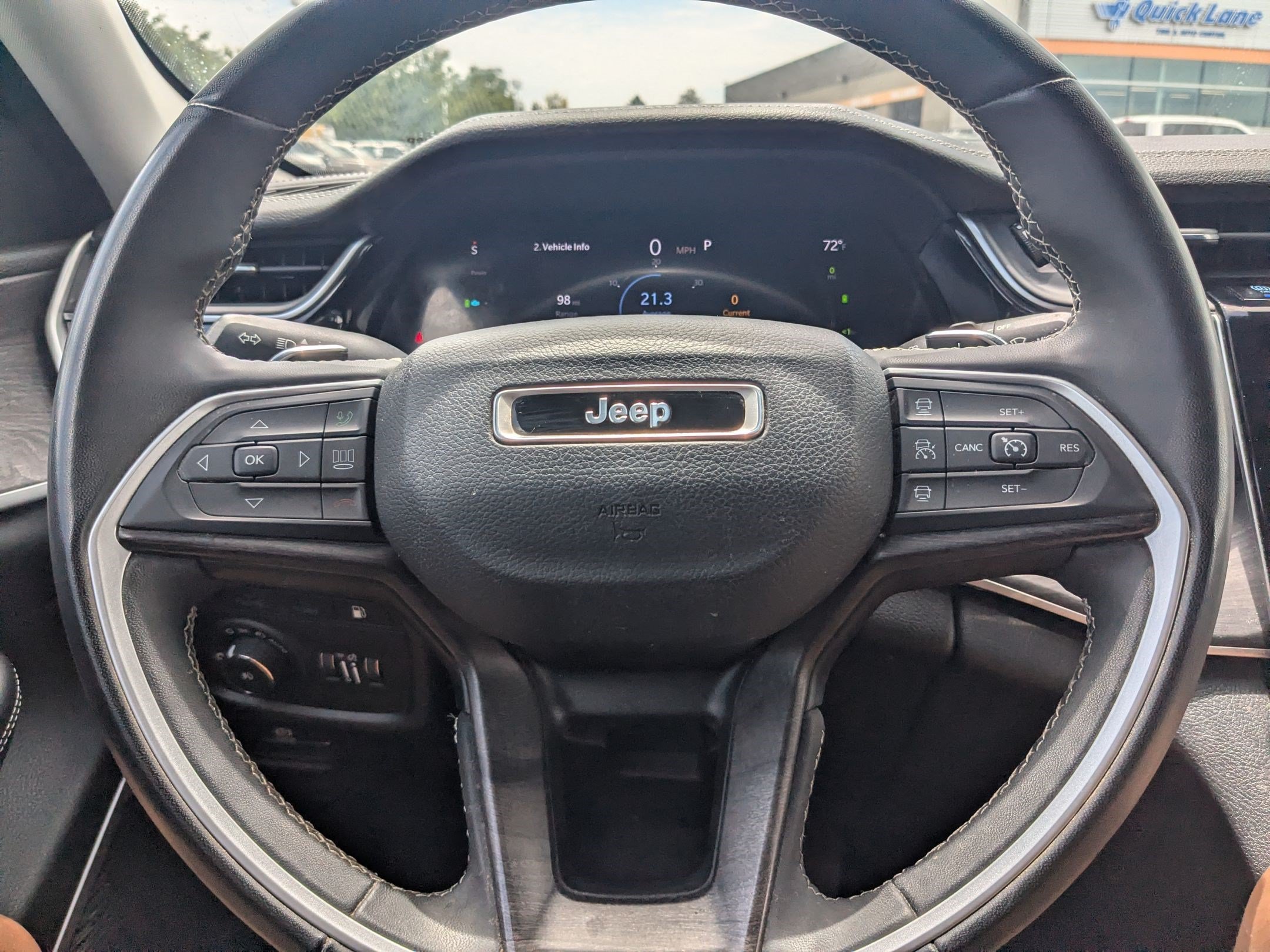 Used 2023 Jeep Grand Cherokee 4WD 4xe image 16