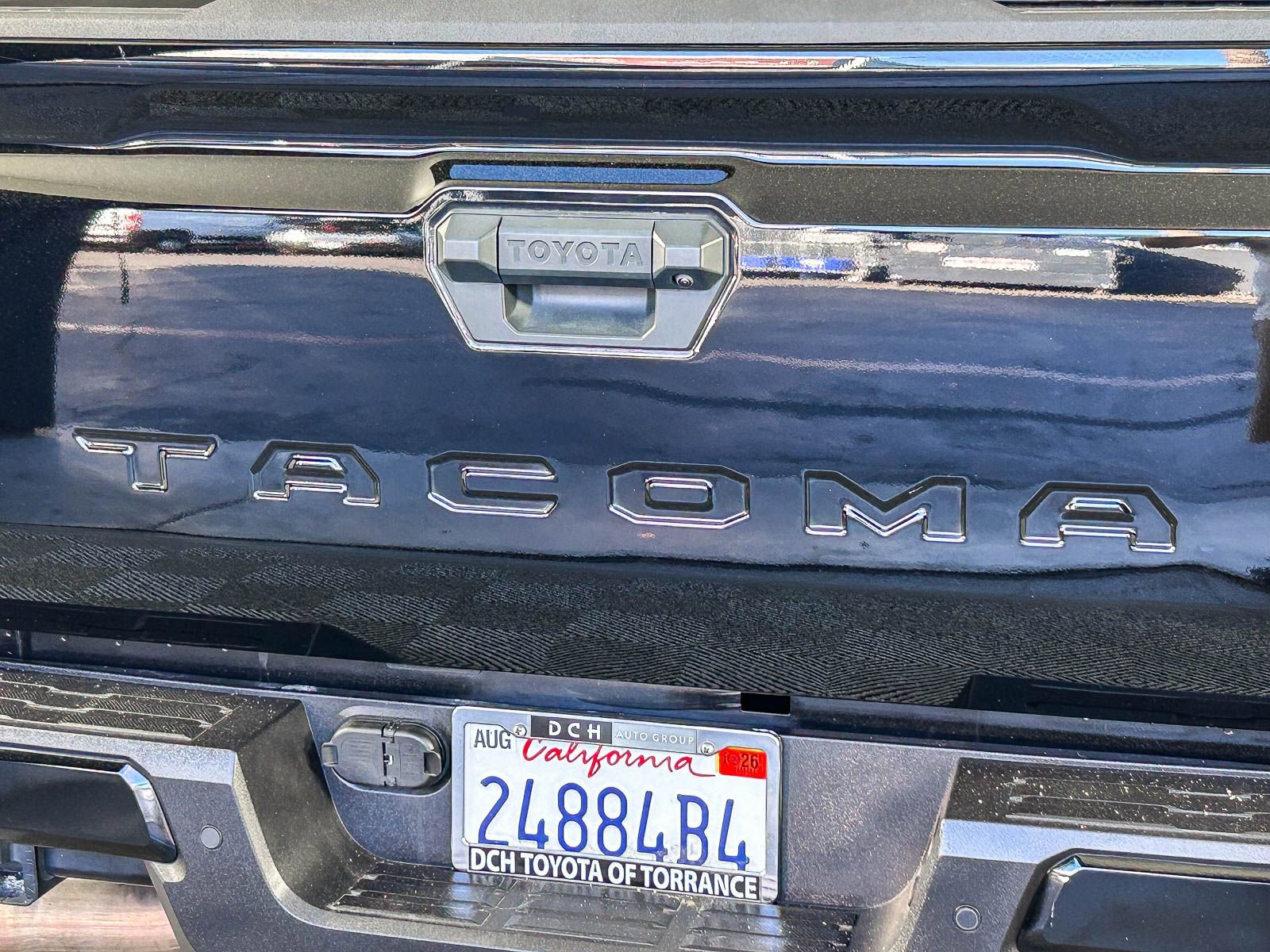 Used 2024 Toyota Tacoma SR5 image 11