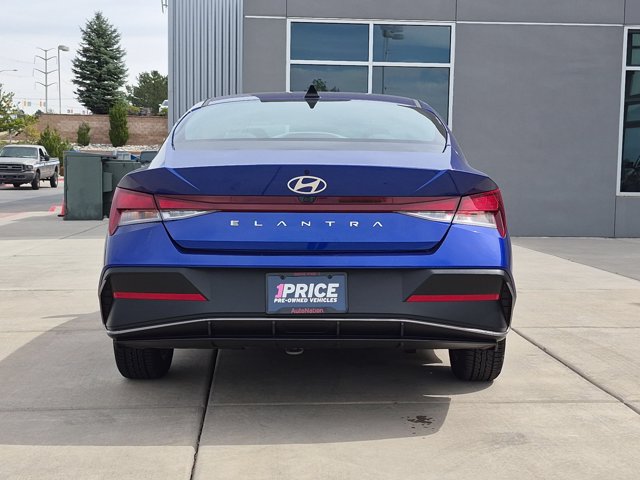 Used 2024 Hyundai Elantra SEL FWD image 7