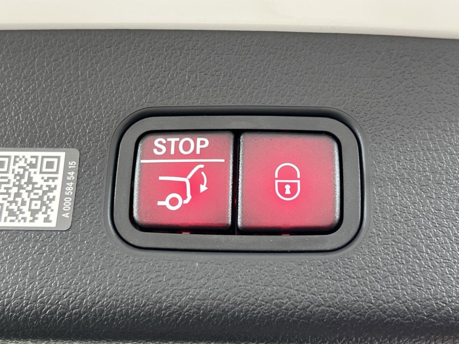 New 2025 Mercedes-Benz GLC 43 AMG 4MATIC image 25