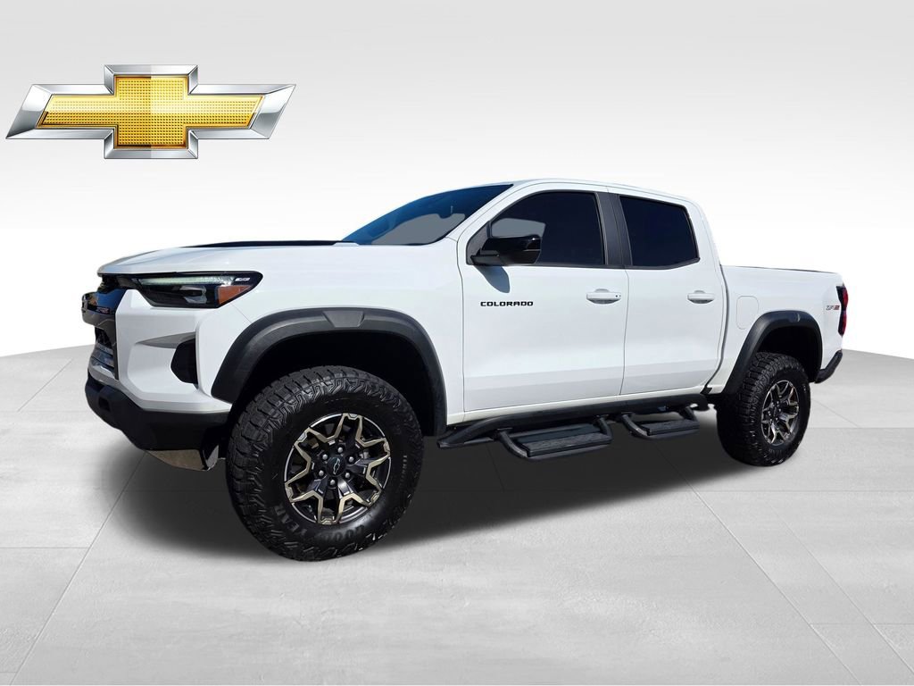 Certified 2024 Chevrolet Colorado ZR2 AWD/4WD image 2