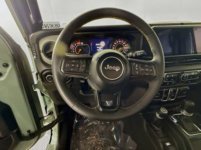 Used 2024 Jeep Wrangler Unlimited Sport AWD/4WD image 11