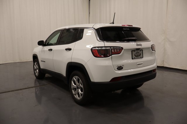 New 2025 Jeep Compass Sport image 5