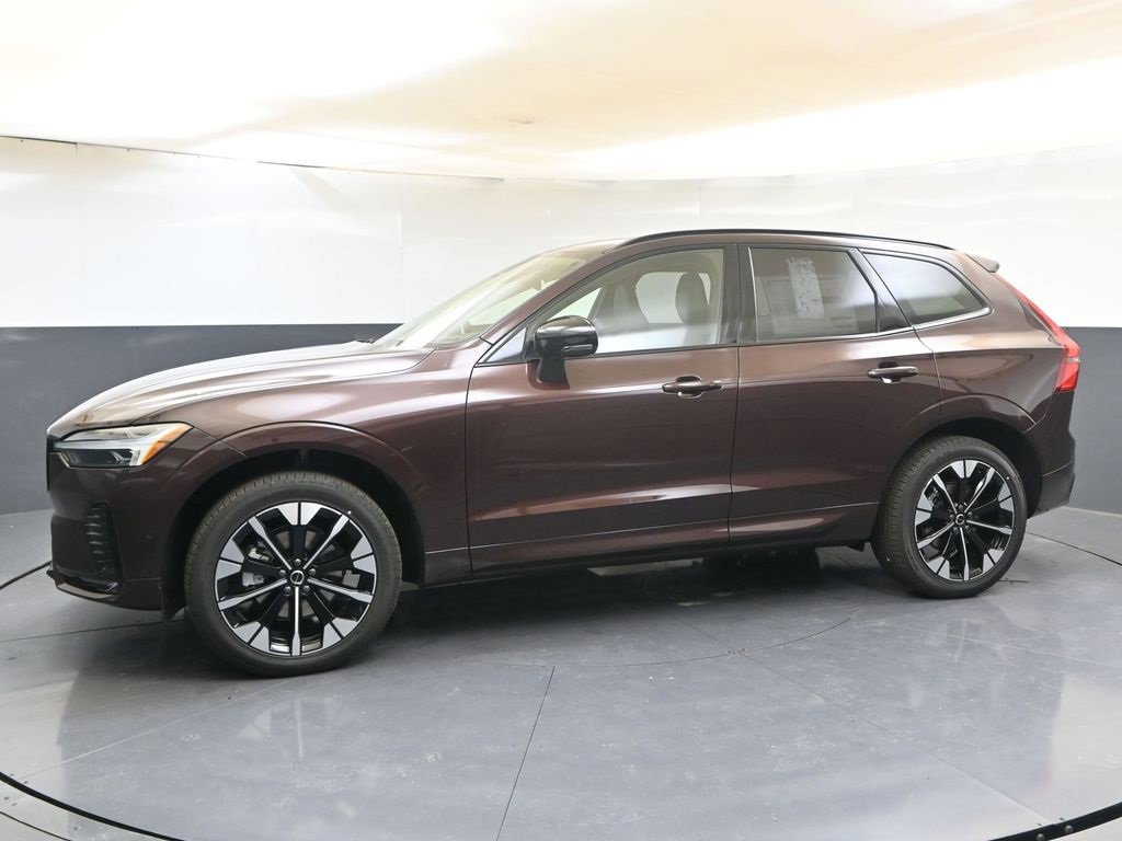 New 2026 Volvo XC60 B5 Ultra w/ Climate Package image 2