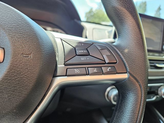 Used 2024 Nissan Altima 2.5 SV FWD image 36