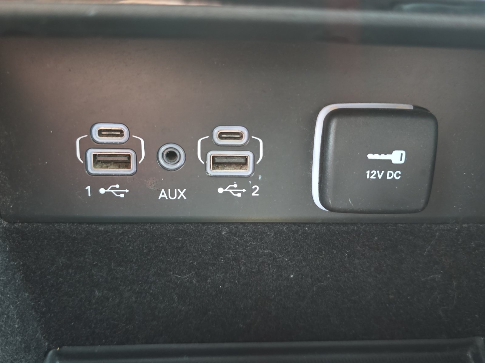 Used 2021 Jeep Grand Cherokee L Limited RWD image 21