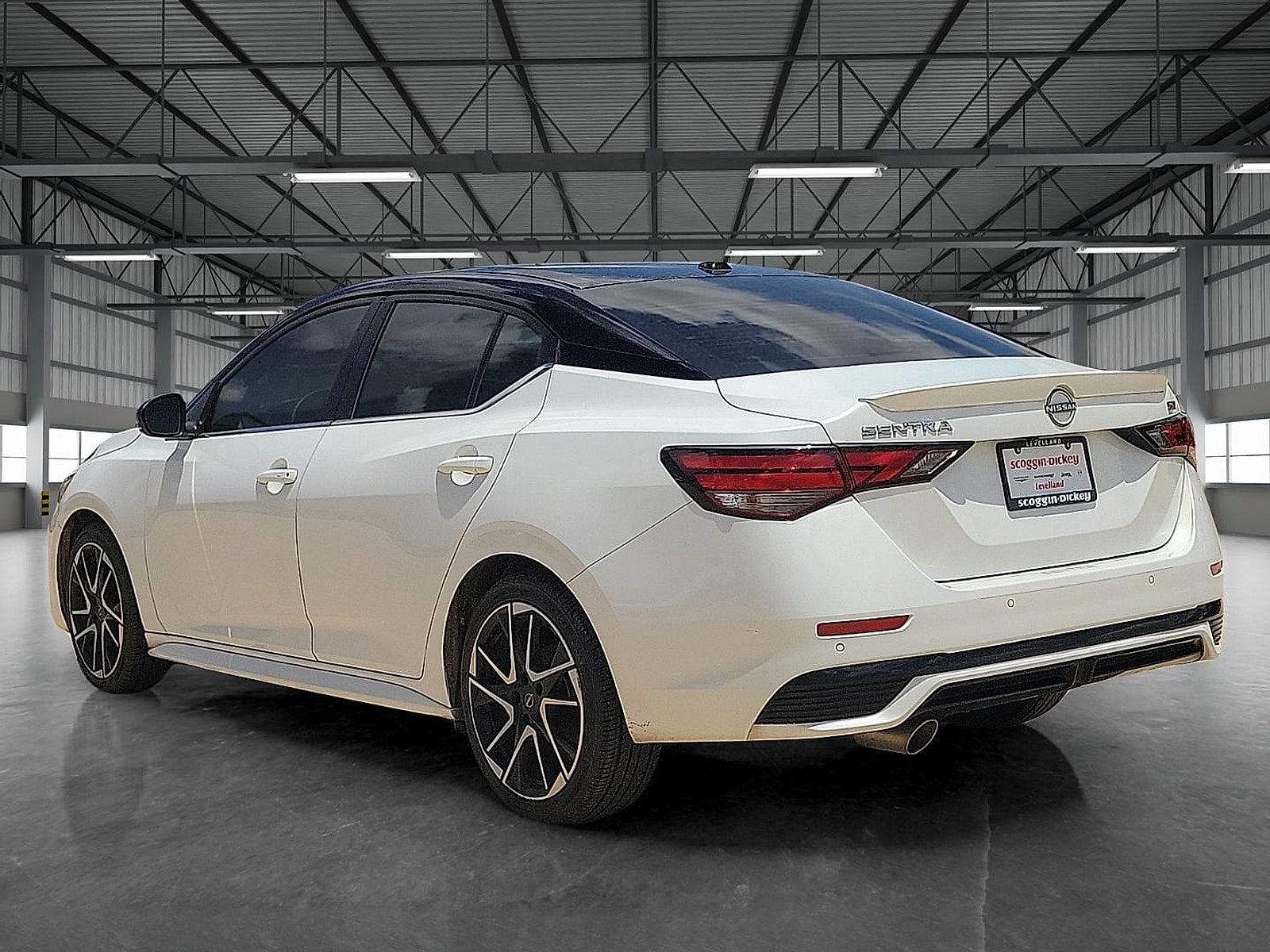 Used 2024 Nissan Sentra SR FWD image 3
