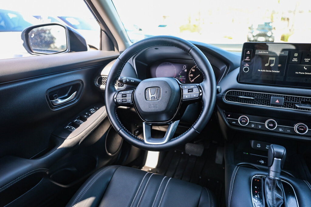 Used 2027 Honda HR-V EX-L image 5