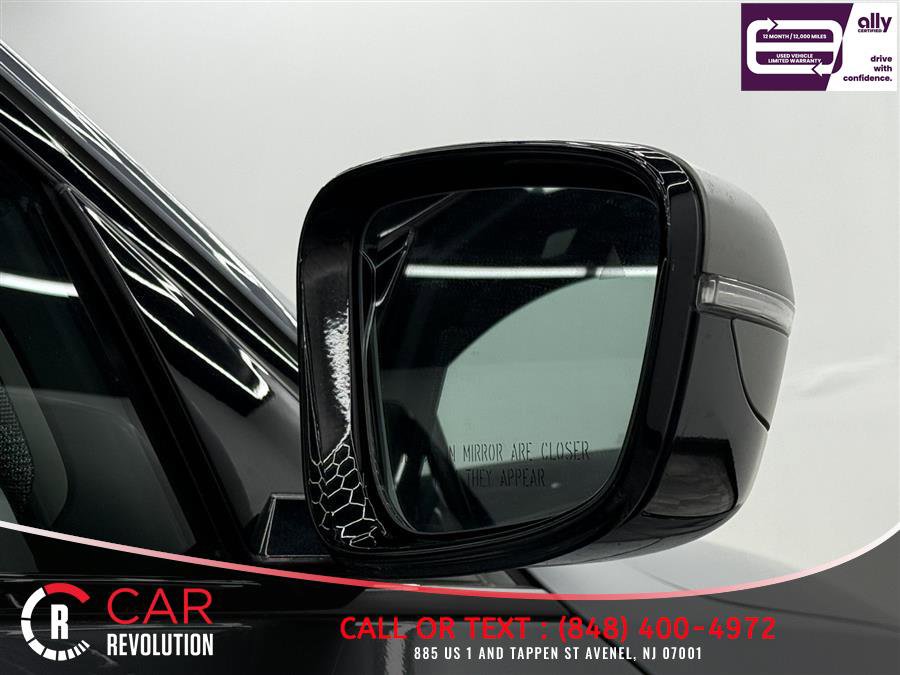 Used 2022 BMW M550i xDrive image 44