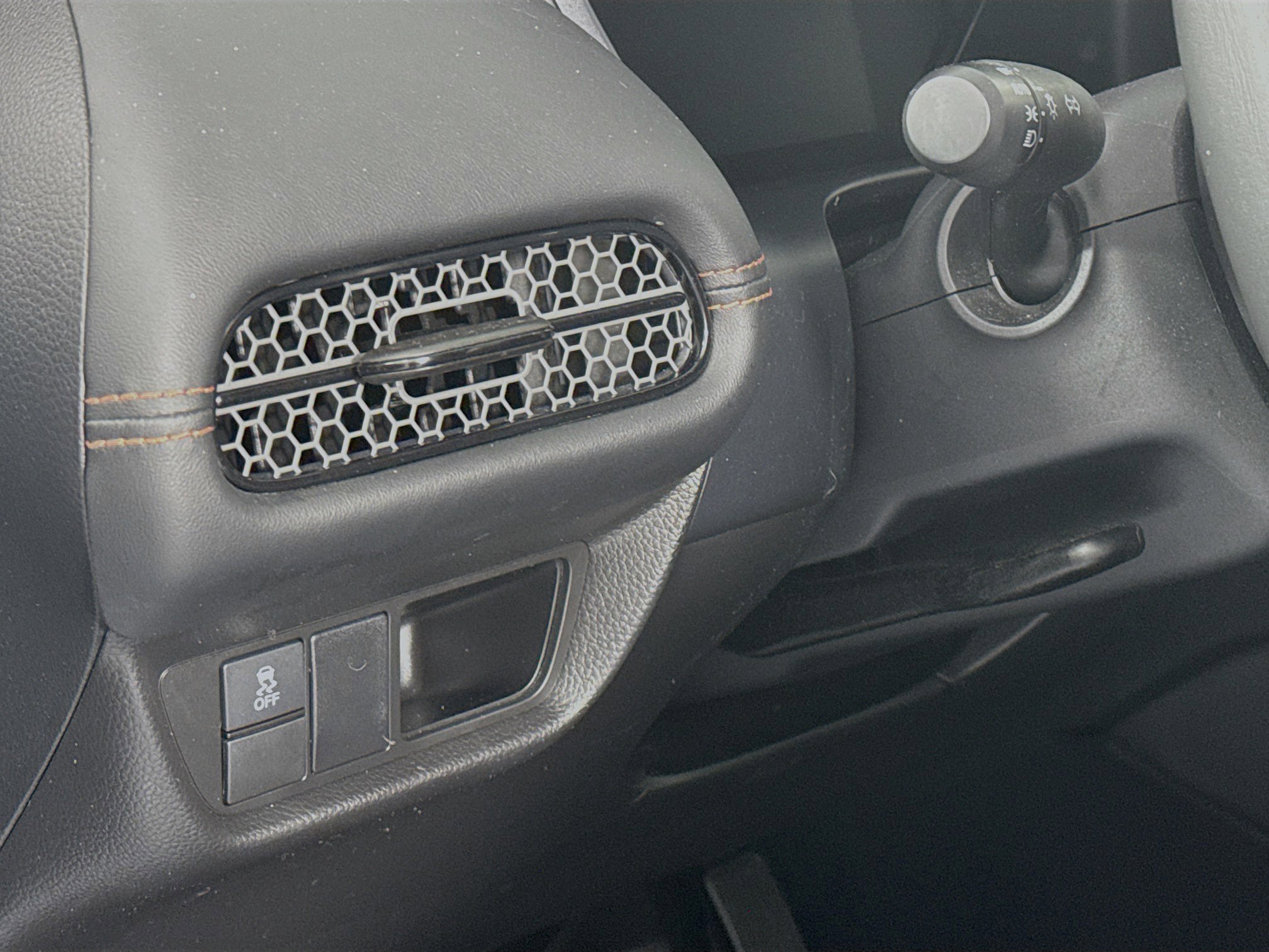 Certified 2024 Honda HR-V Sport image 10