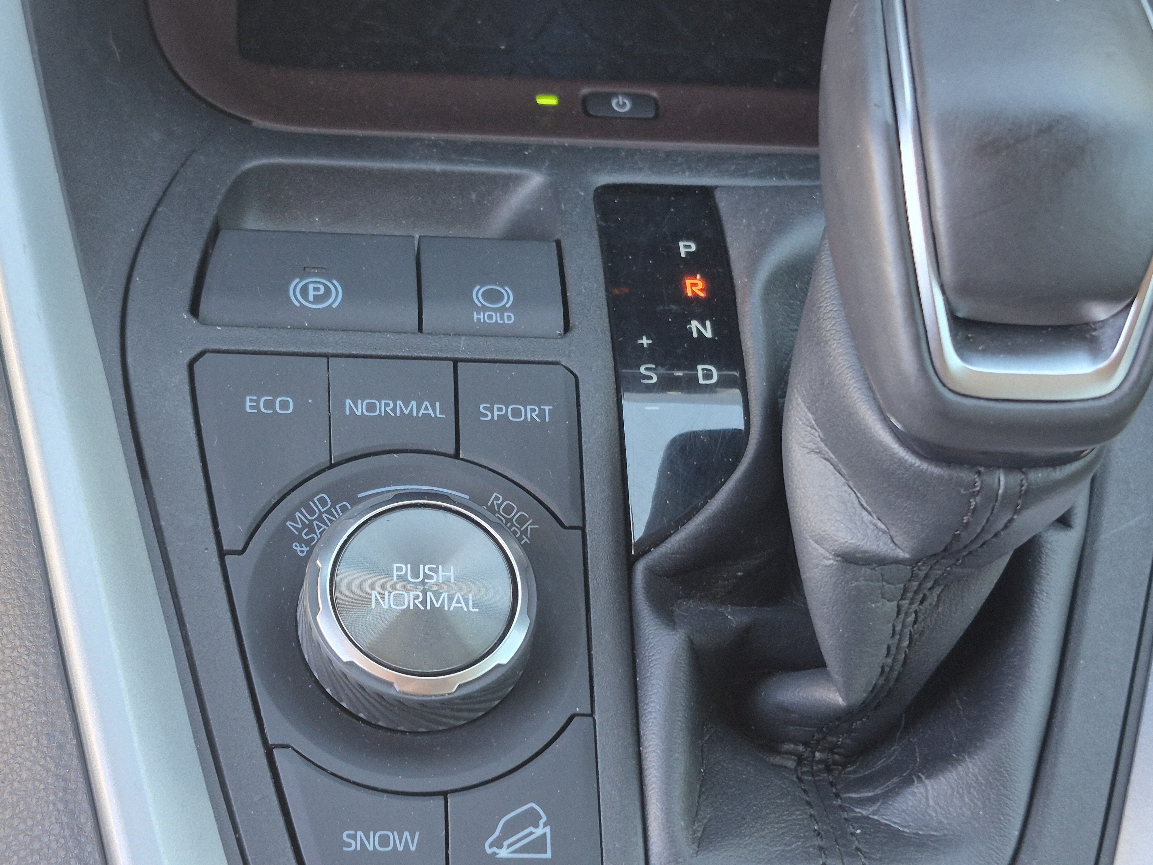 Certified 2023 Toyota RAV4 Limited AWD/4WD image 31