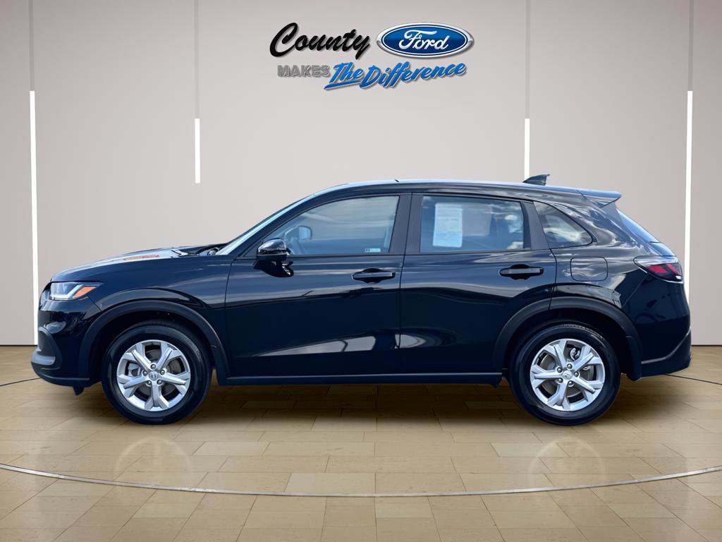 Used 2025 Honda HR-V LX image 3