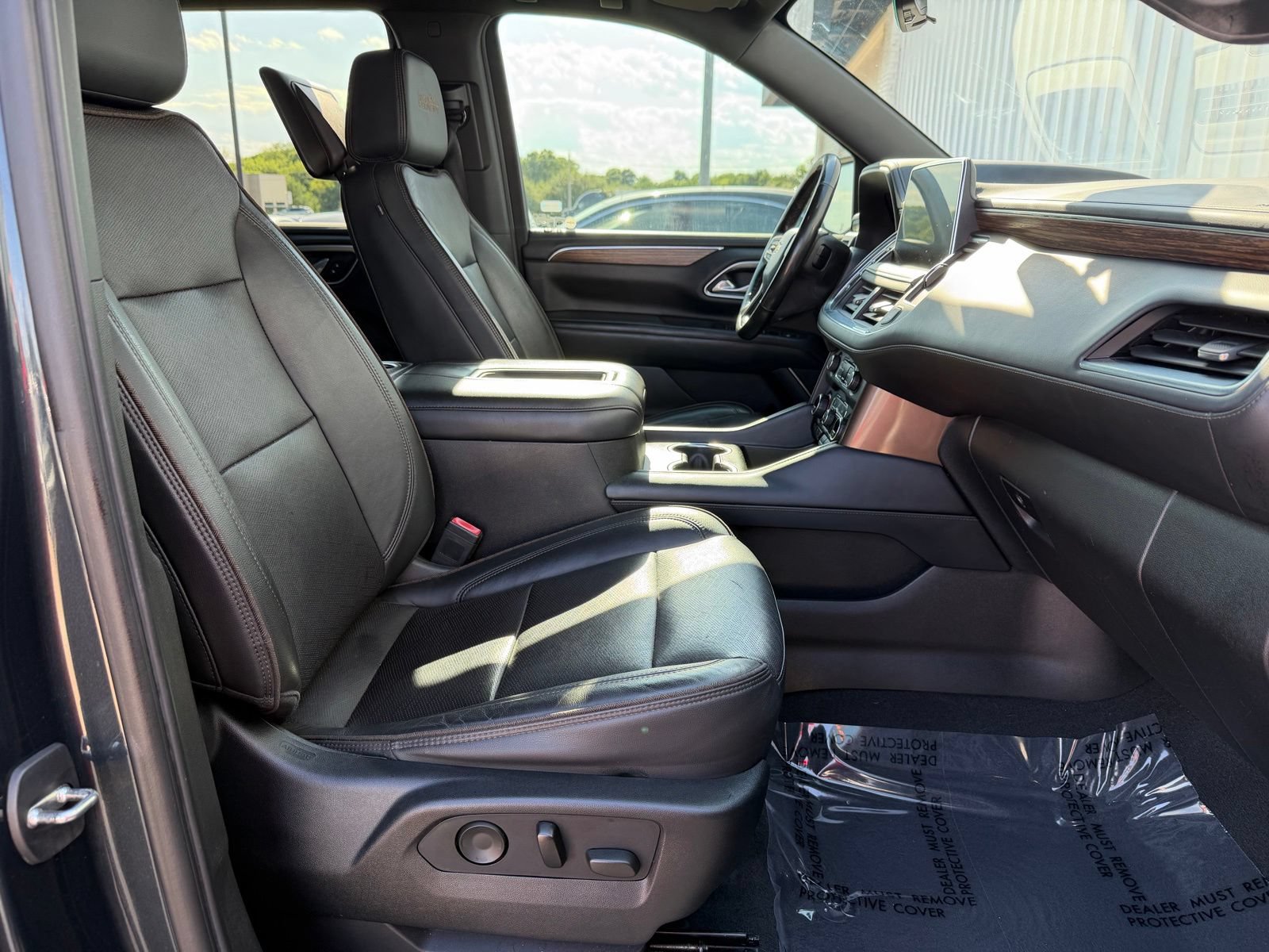 Used 2021 Chevrolet Tahoe High Country w/ Premium Package RWD image 23