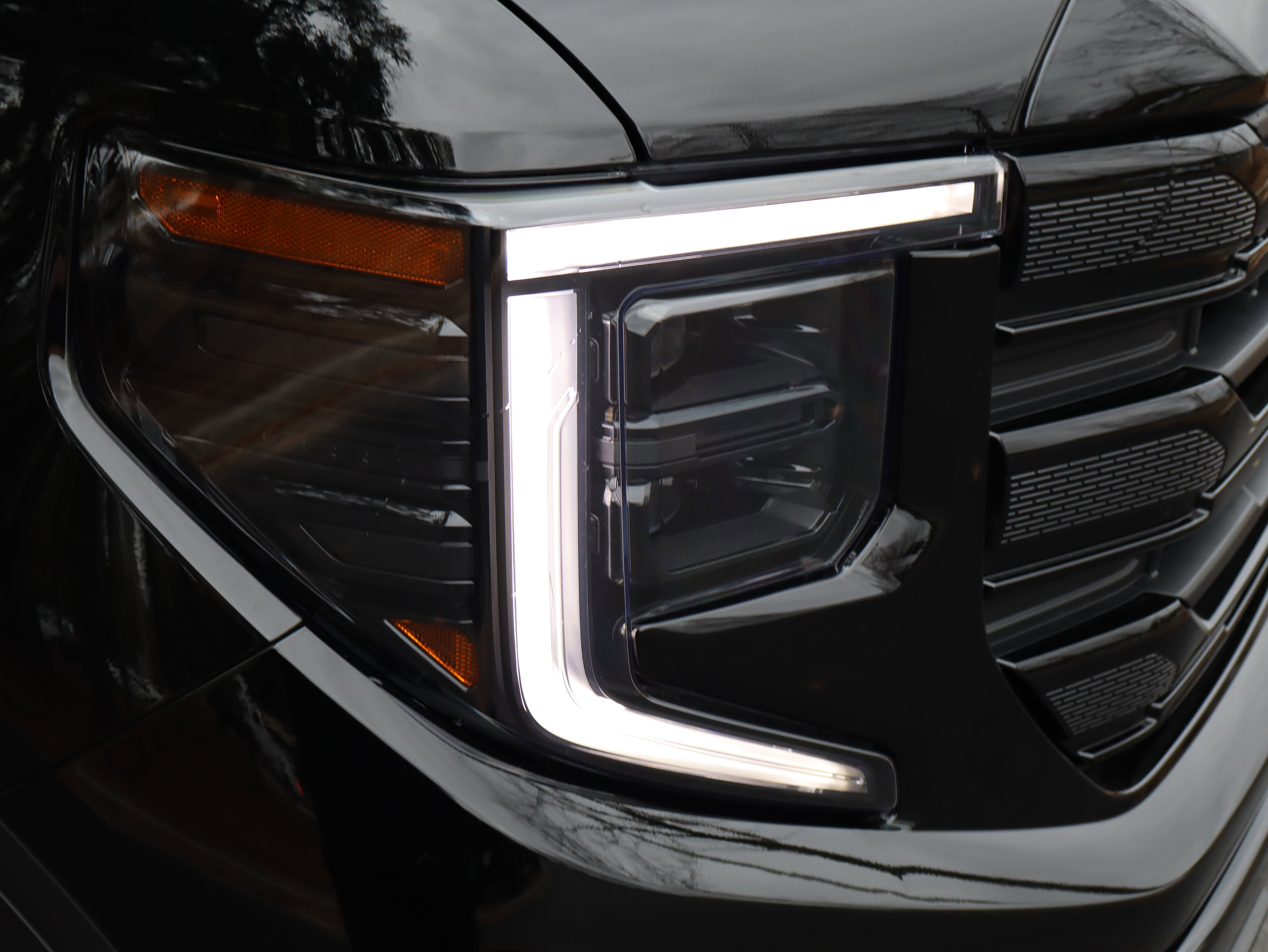 Used 2026 GMC Sierra 1500 Elevation image 10