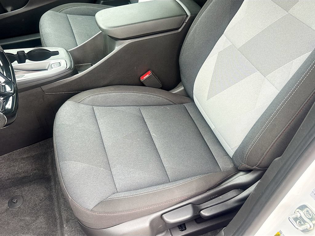 Used 2026 Chevrolet Trax RS FWD image 18