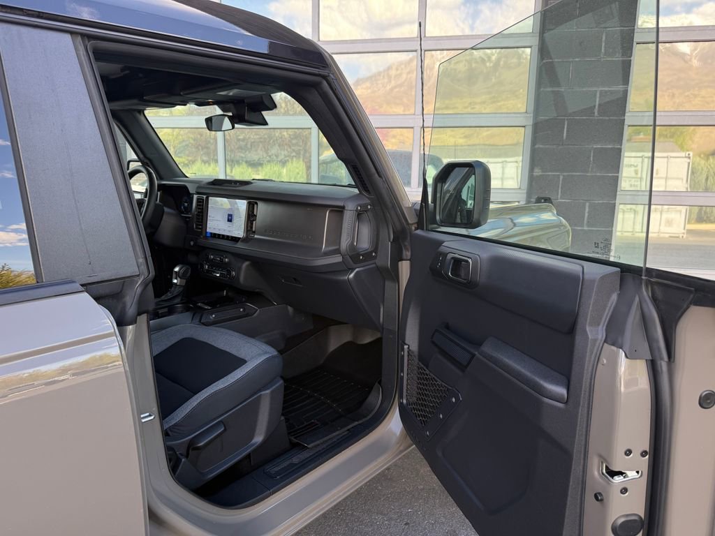 Used 2025 Ford Bronco Big Bend image 18