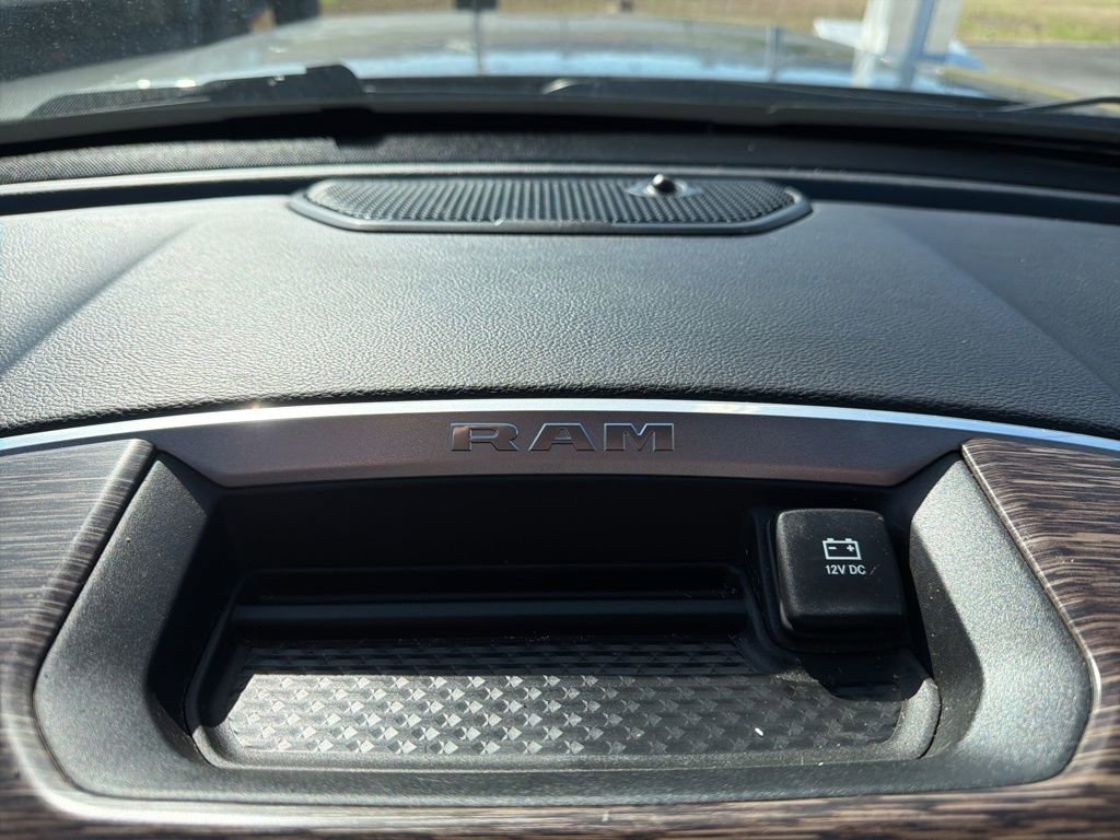 Used 2020 RAM 1500 Laramie image 35