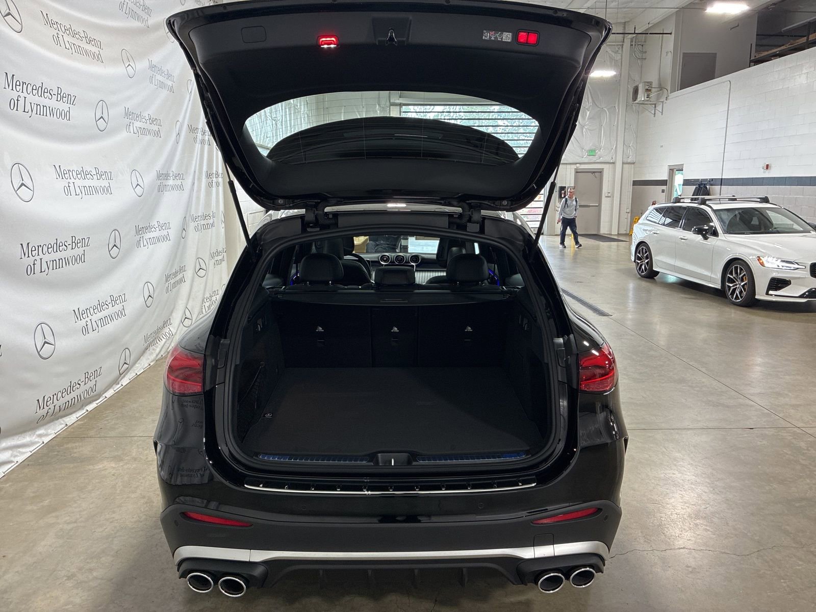 New 2026 Mercedes-Benz GLC 43 AMG 4MATIC image 7