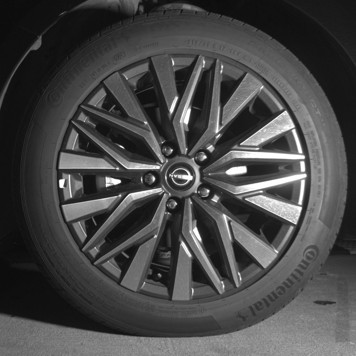 Used 2025 Nissan Altima 2.5 SV image 12