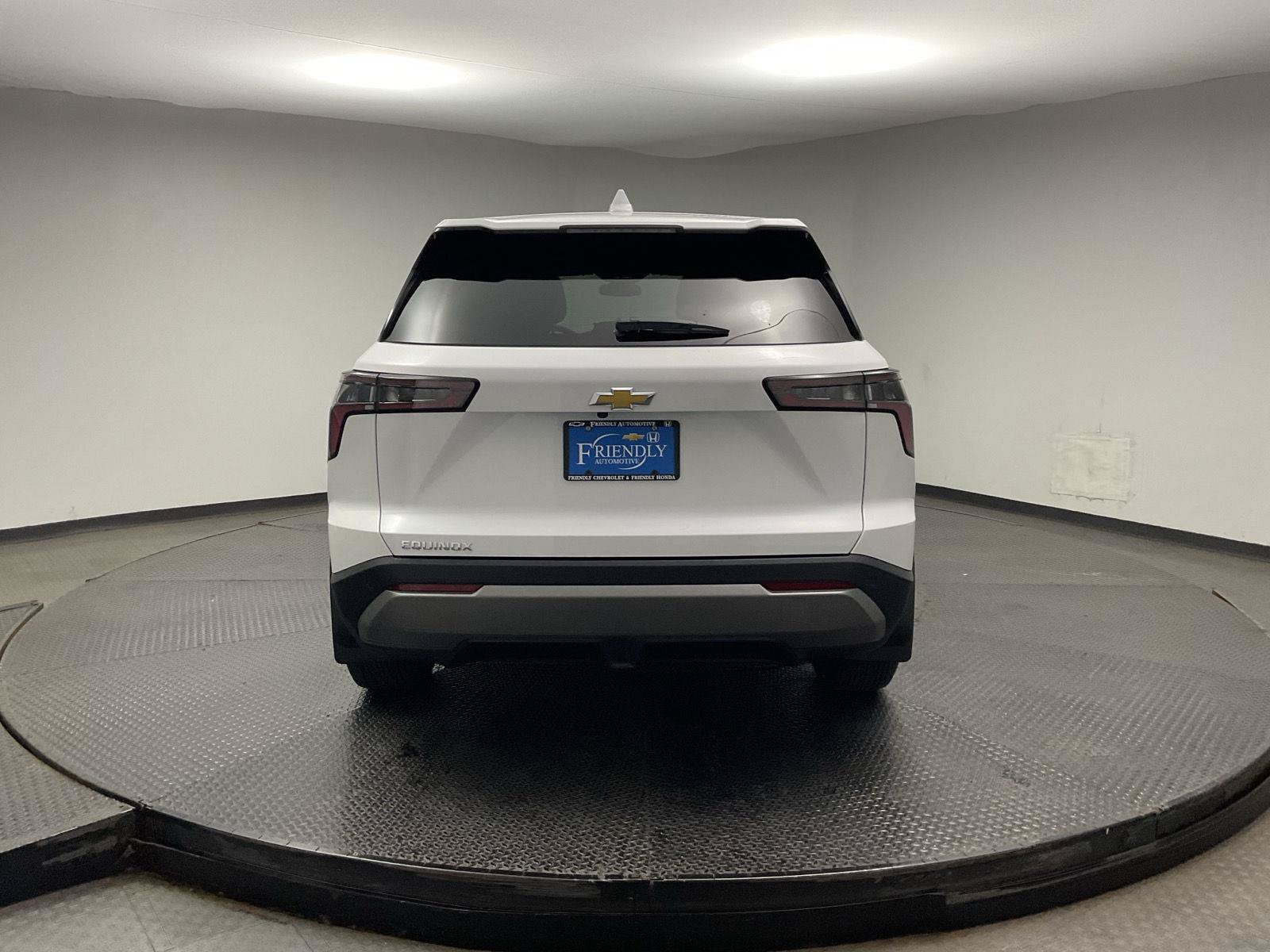 Certified 2026 Chevrolet Equinox LT w/ LPO, Floor Liner Package FWD image 6