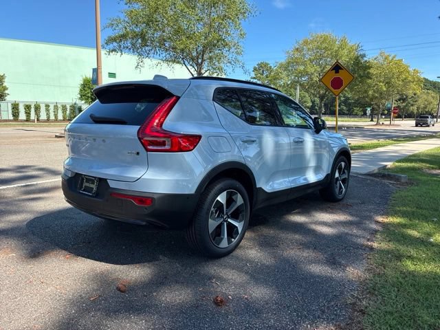 New 2026 Volvo XC40 B5 Plus w/ Protection Package Premier AWD/4WD image 5