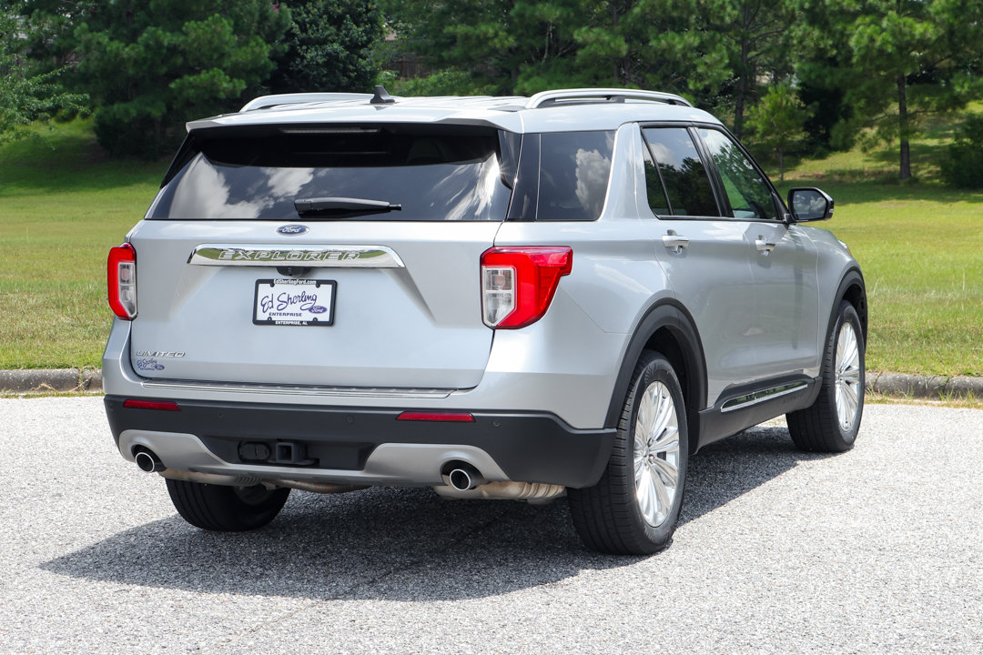 Used 2023 Ford Explorer Limited w/ Equipment Group 301A RWD image 6
