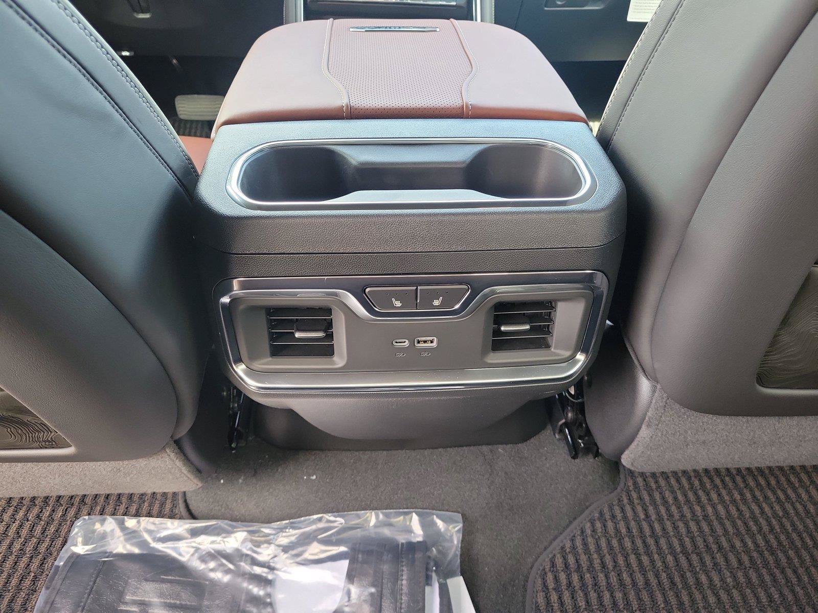 New 2026 GMC Sierra 2500 Denali Ultimate AWD/4WD image 10