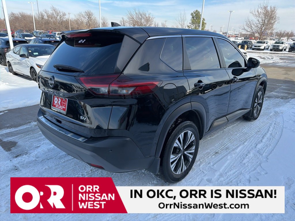 Used 2023 Nissan Rogue SV image 5