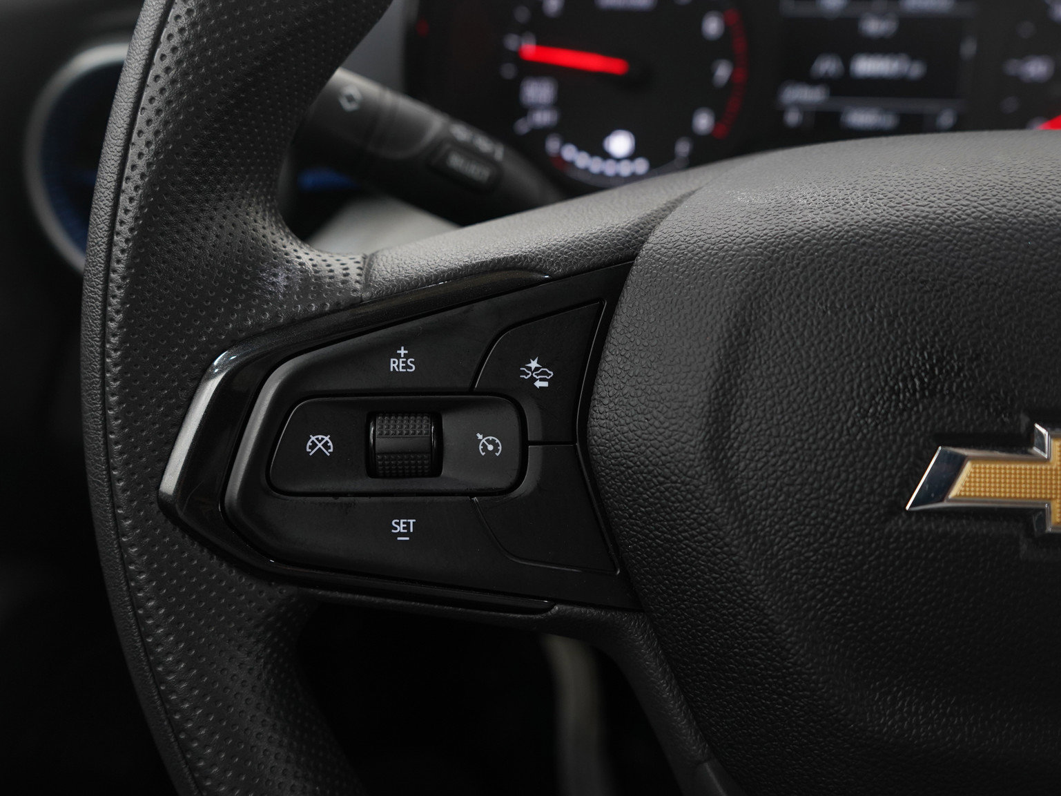 Used 2024 Chevrolet Trax LS w/ LS Convenience Package image 25