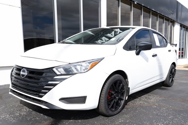 Used 2024 Nissan Versa S w/ Trunk Package image 3