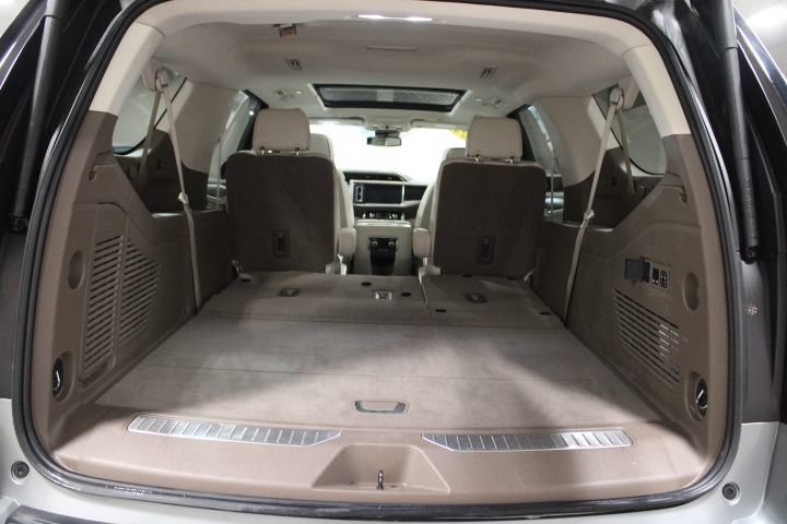Used 2024 GMC Yukon XL Denali AWD/4WD image 16