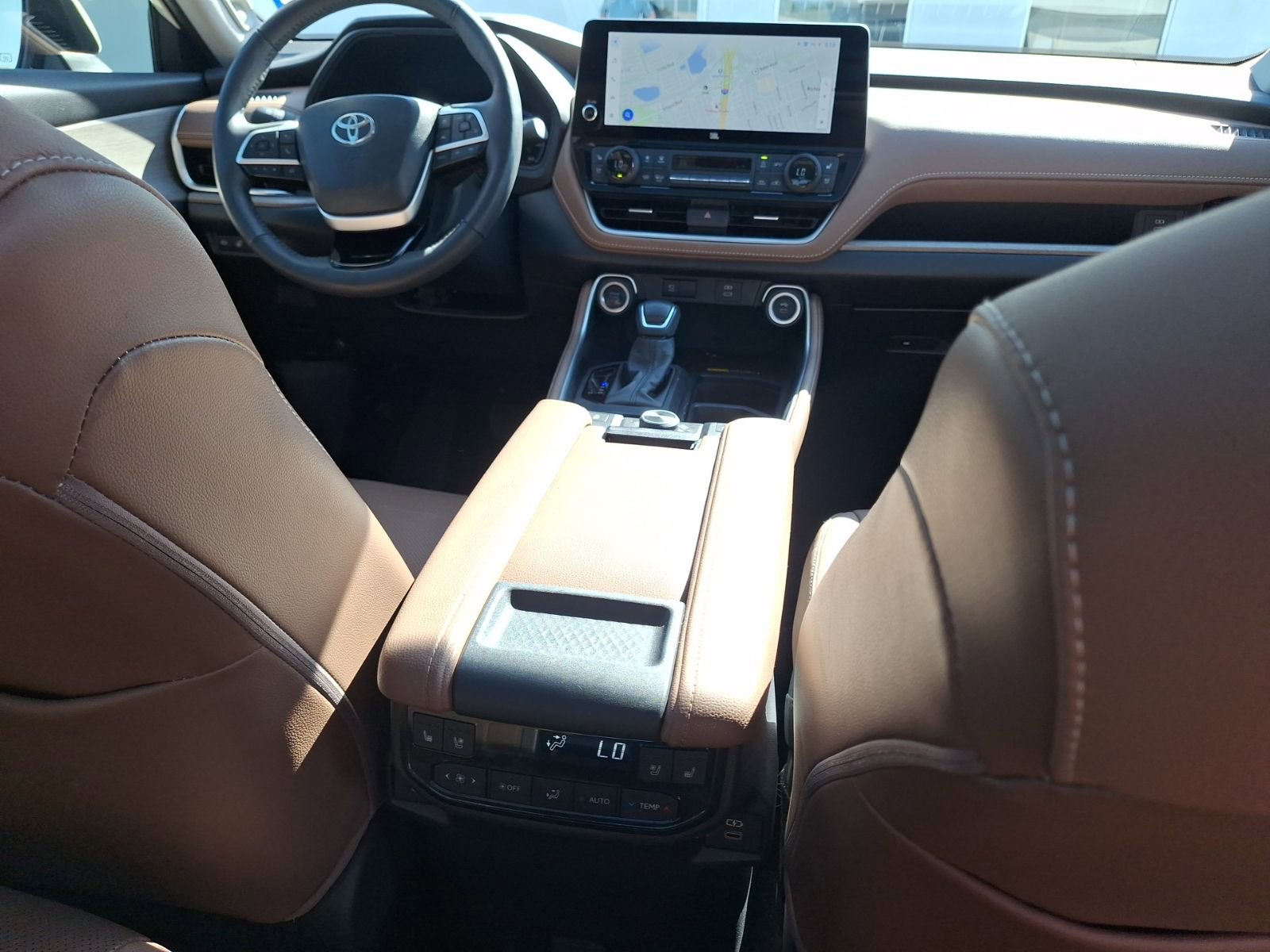 Used 2024 Toyota Grand Highlander Platinum image 34