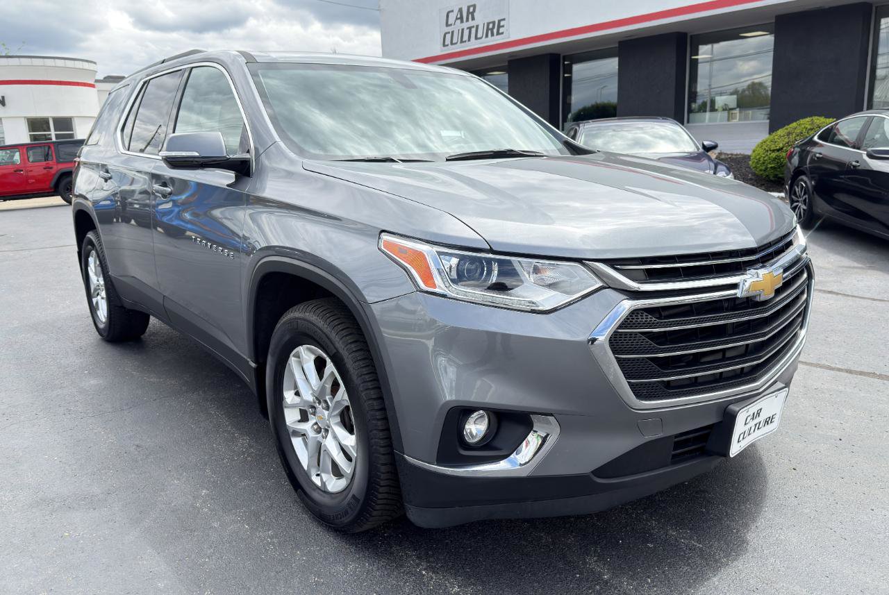 Used 2019 Chevrolet Traverse LT w/ LPO, Floor Liner Package AWD/4WD image 3