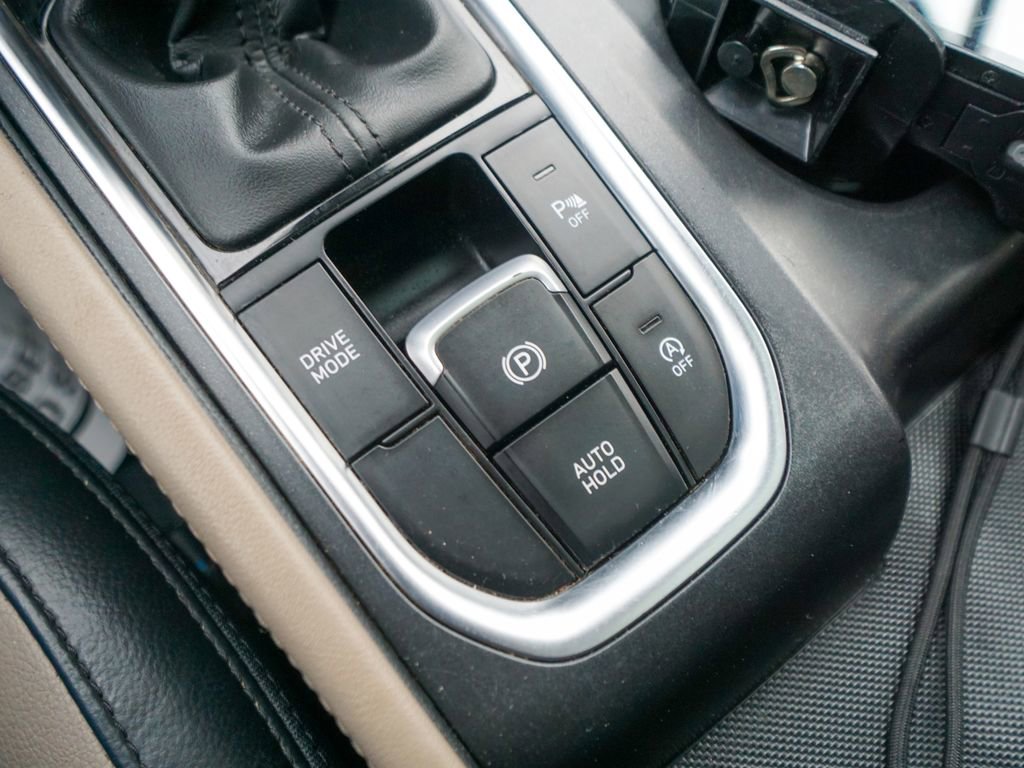 Used 2020 Hyundai Santa Fe SEL image 28