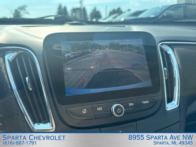 Used 2017 Chevrolet Malibu LT FWD image 19