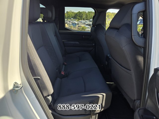 Used 2025 Toyota Tacoma SR5 AWD/4WD image 18